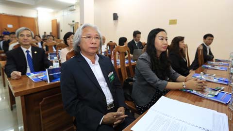 Tổng biên tập báo Bóng đá Nguyễn Văn Phú, Phó TBT Thạc Thị Thanh Thảo tham dự Đại hội